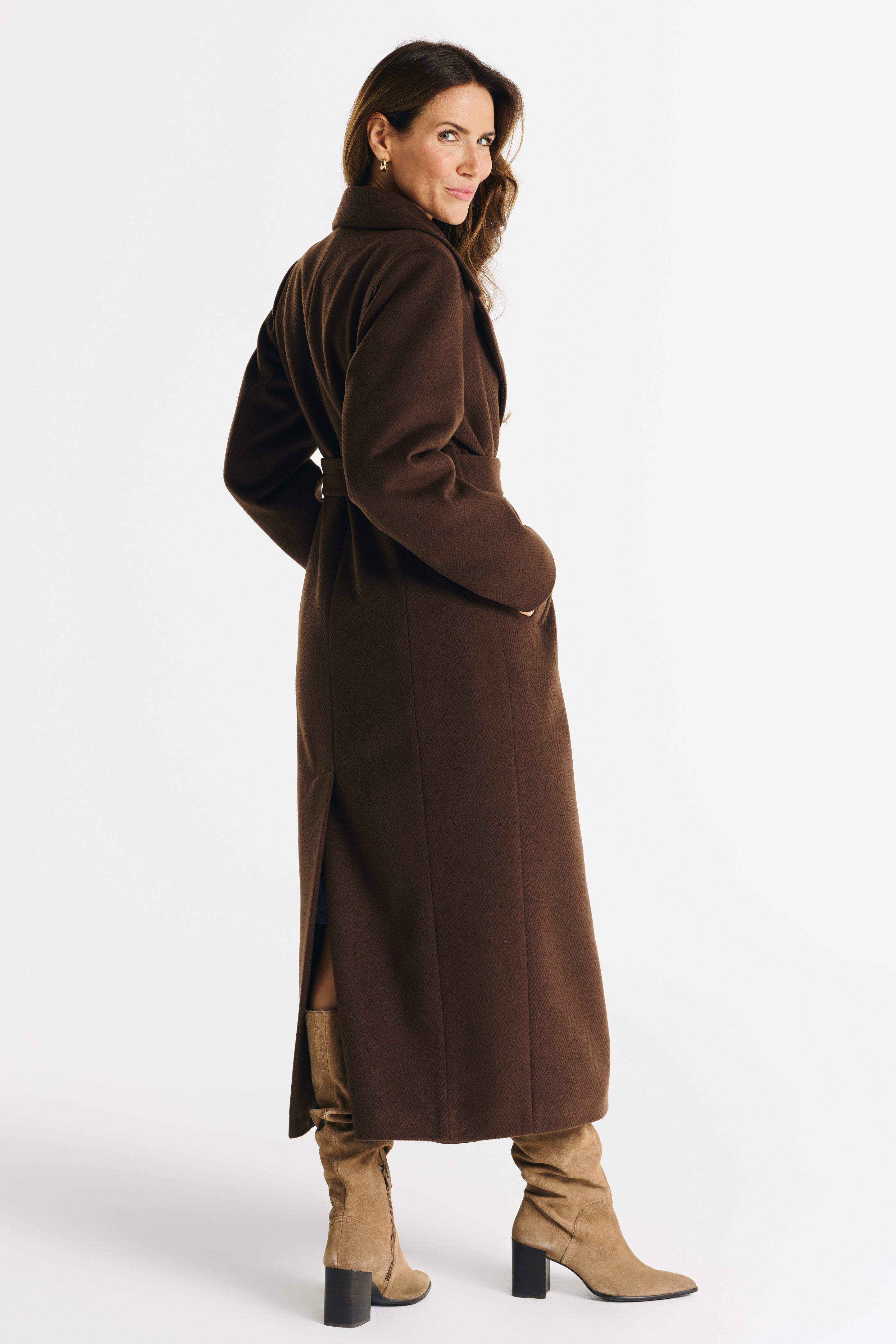 VERONA maxi-jas chocolade visgraat