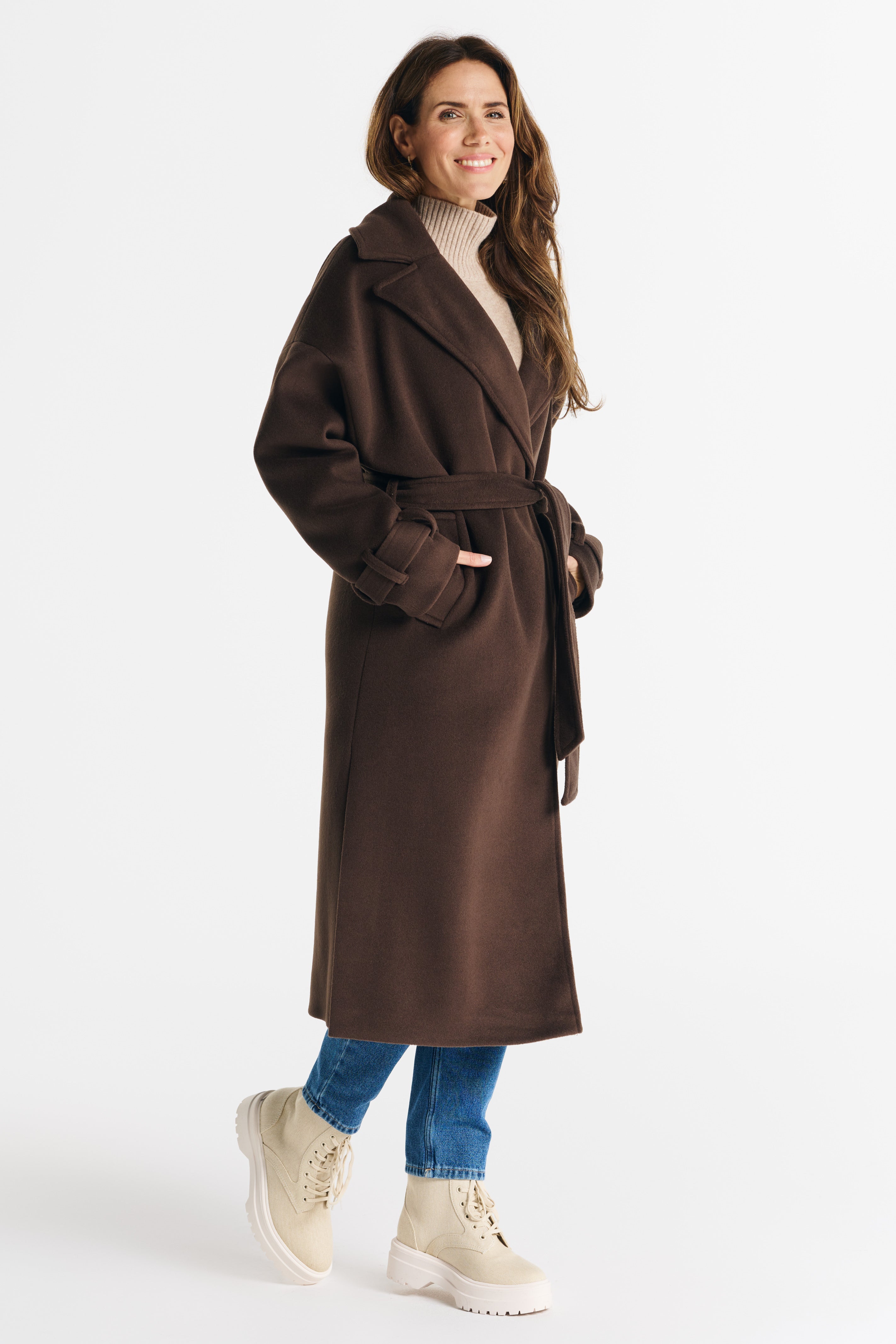 LUNA 2.0 coat chocolade