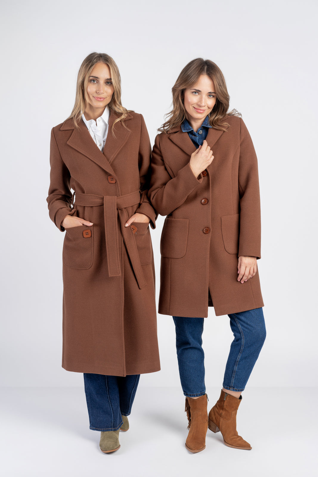 ESTERA camelkleurige jas