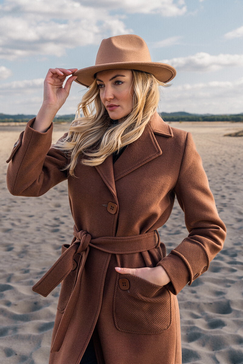 ESTERA camelkleurige jas