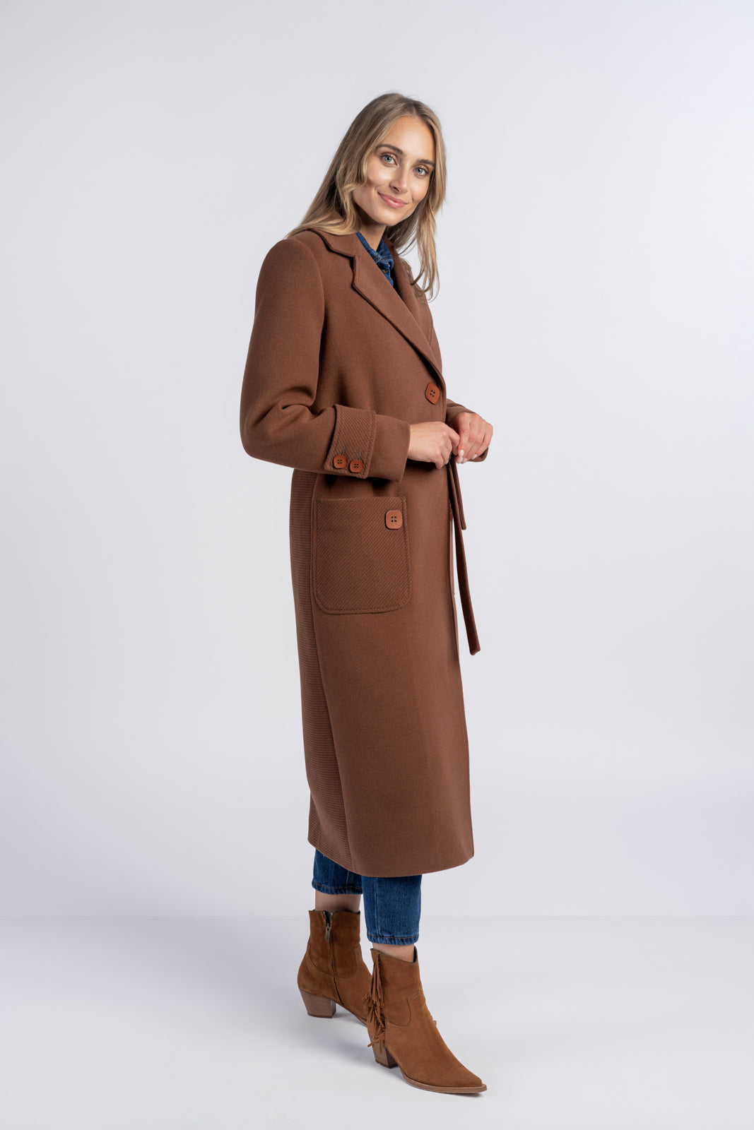 ESTERA camelkleurige jas