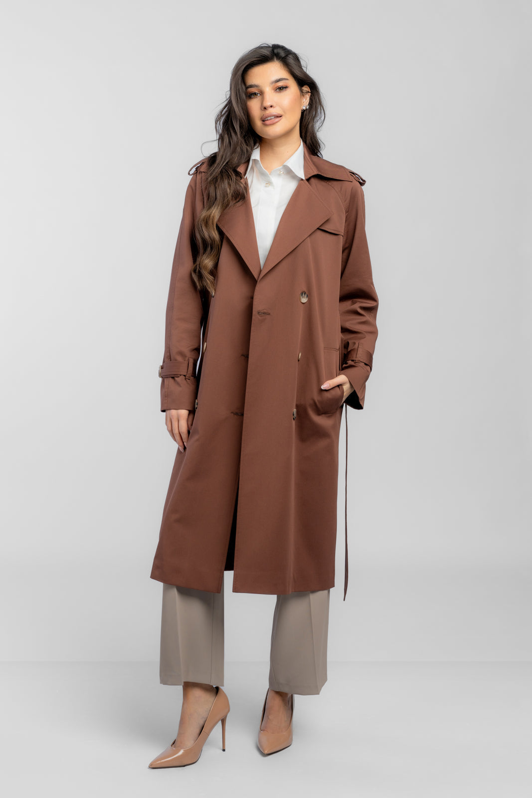 ADRIANNA chocoladekleurige trenchcoat