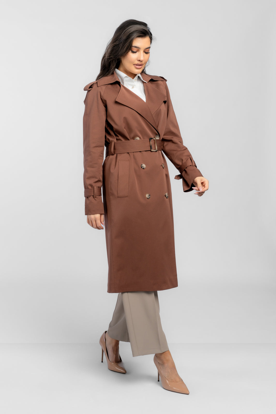 ADRIANNA chocoladekleurige trenchcoat