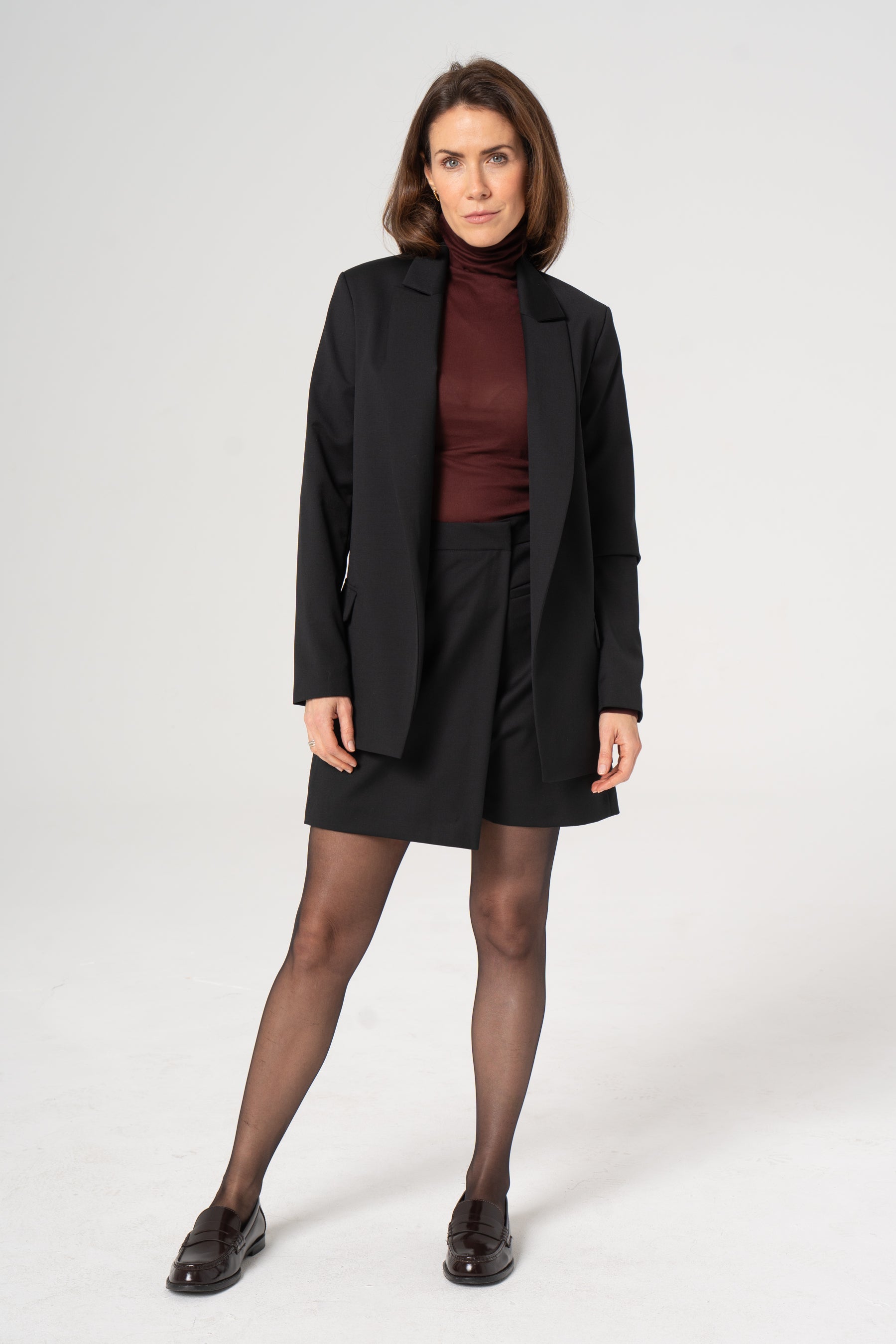 MORENA black wool blazer