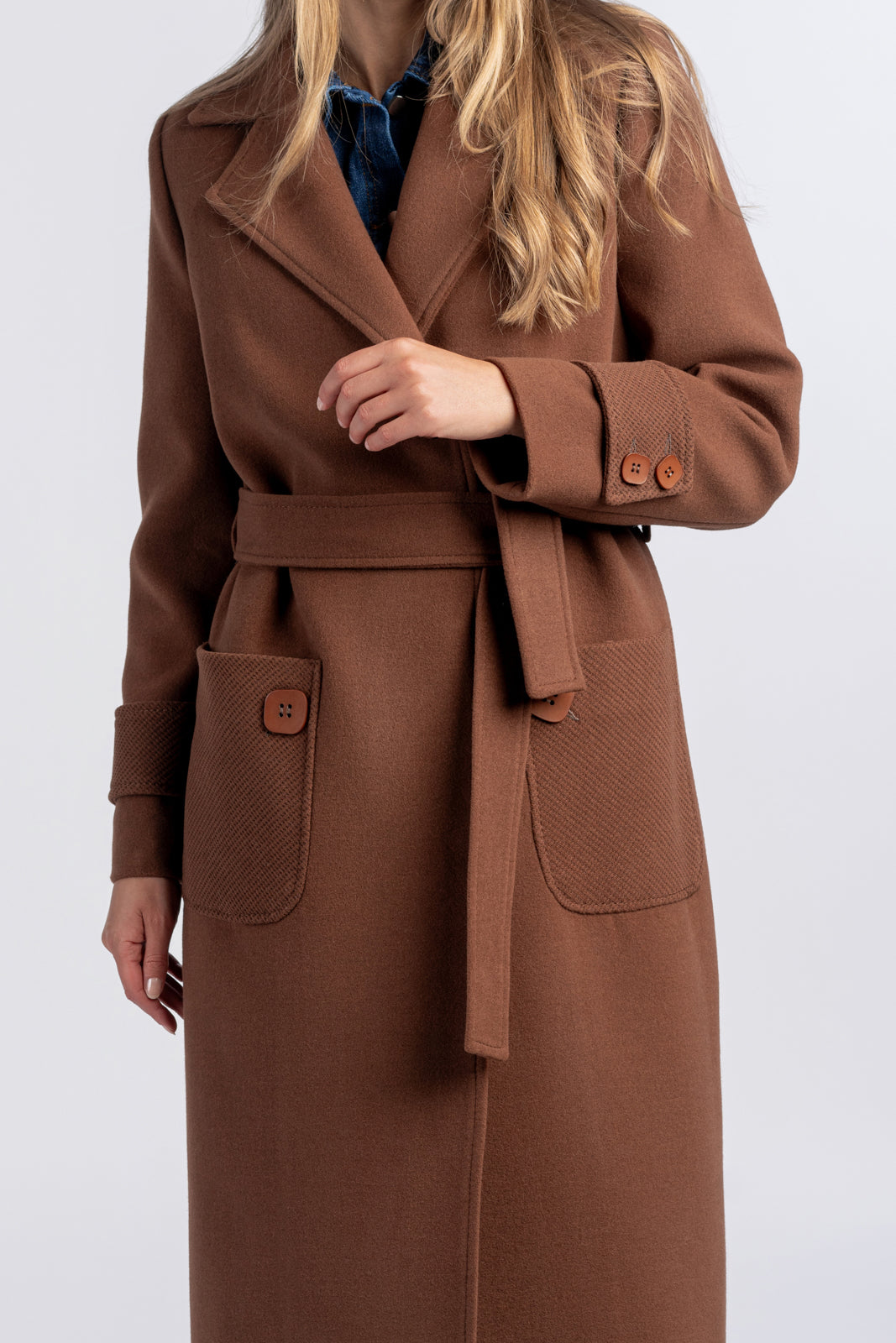 ESTERA camelkleurige jas